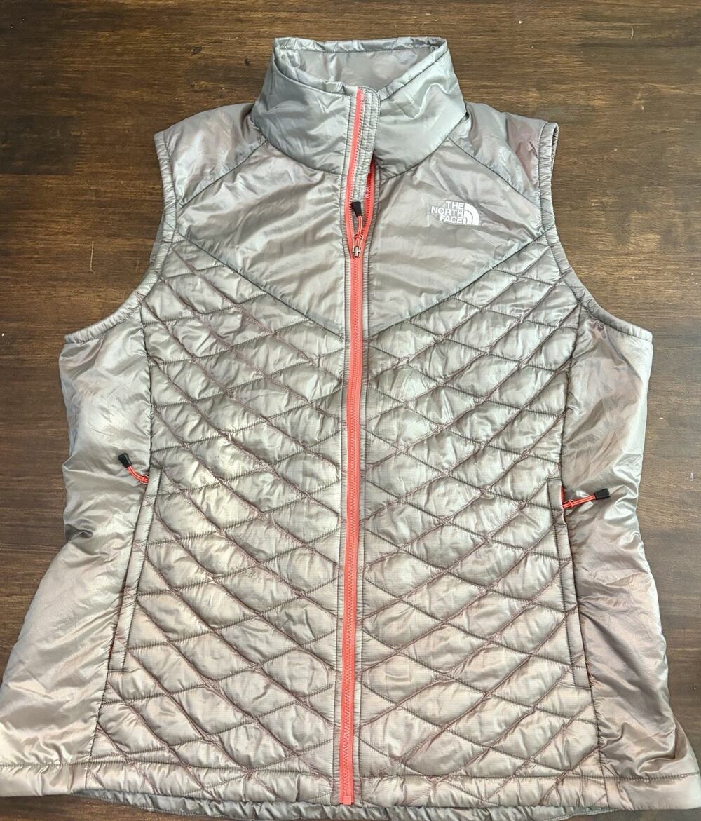 A5 The North Face Puffer Vest Wmns XL Gray Primaloft Quilted Full Zip ThermoBall